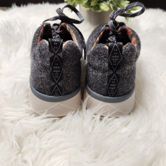 Pendleton Size 7 Grey Wool Women's Athletic Shoes - Picture 6 of 12